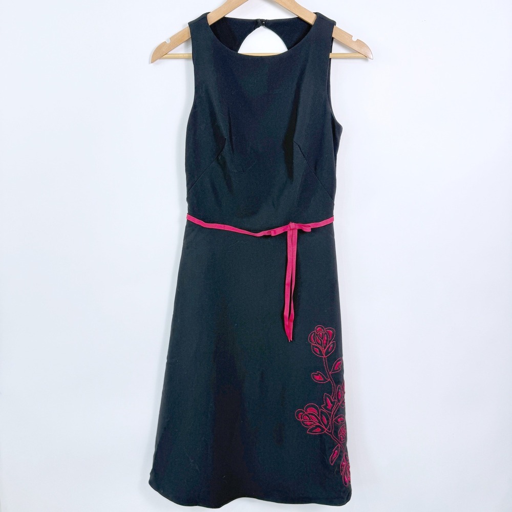 Vintage Black Sleeveless A Line Dress Size 4 Red Floral Embroidery Twee Cocktail